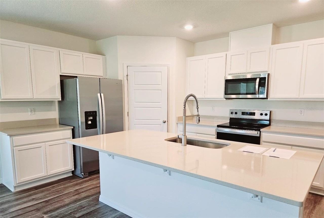 1237 Limbali St - Photo 2 of 17