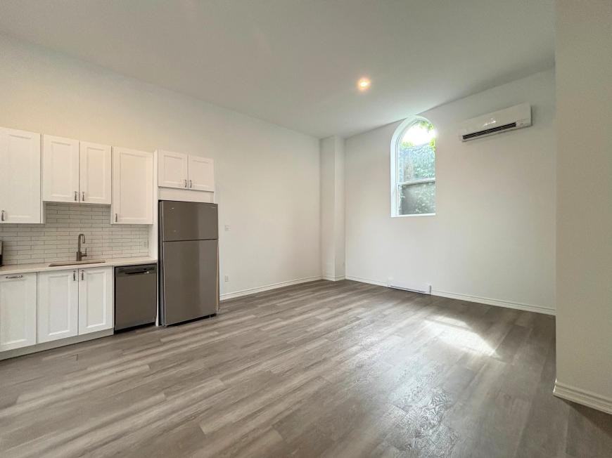 16 West Ave S - Photo 5 of 9