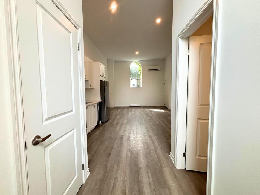 16 West Ave S - Photo 7 of 9