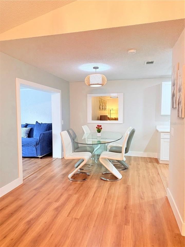 2130 Redleaf Dr - Photo 6 of 41