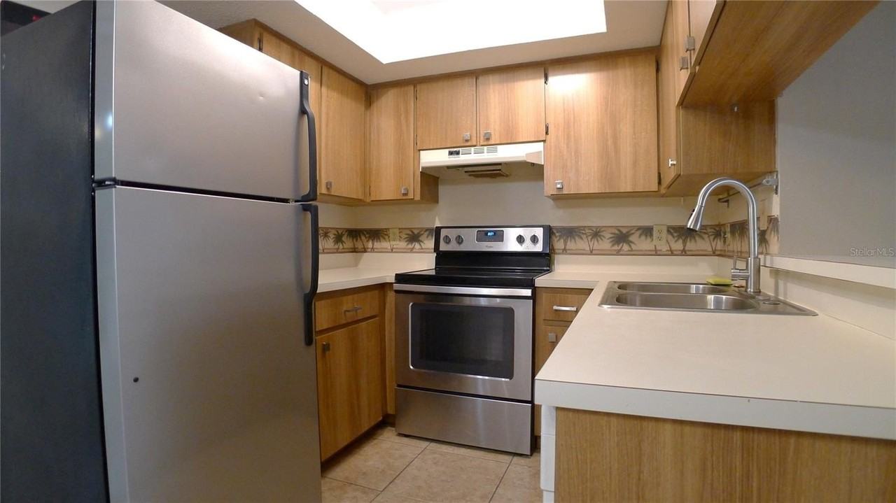 608 Lynchburg Dr - Photo 3 of 18