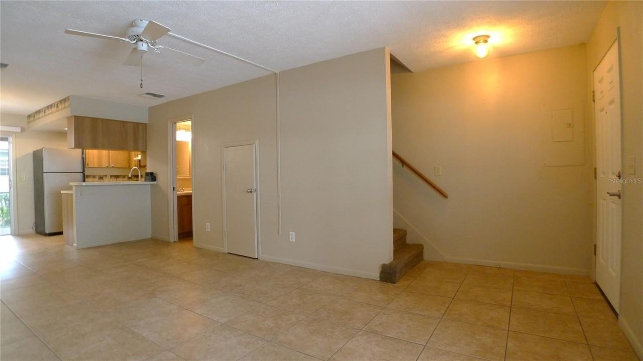 608 Lynchburg Dr - Photo 4 of 18