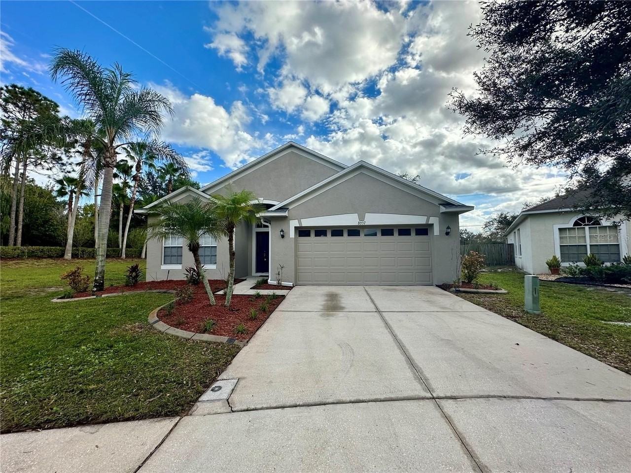 8037 Moccasin Trail Dr - Photo 2 of 34