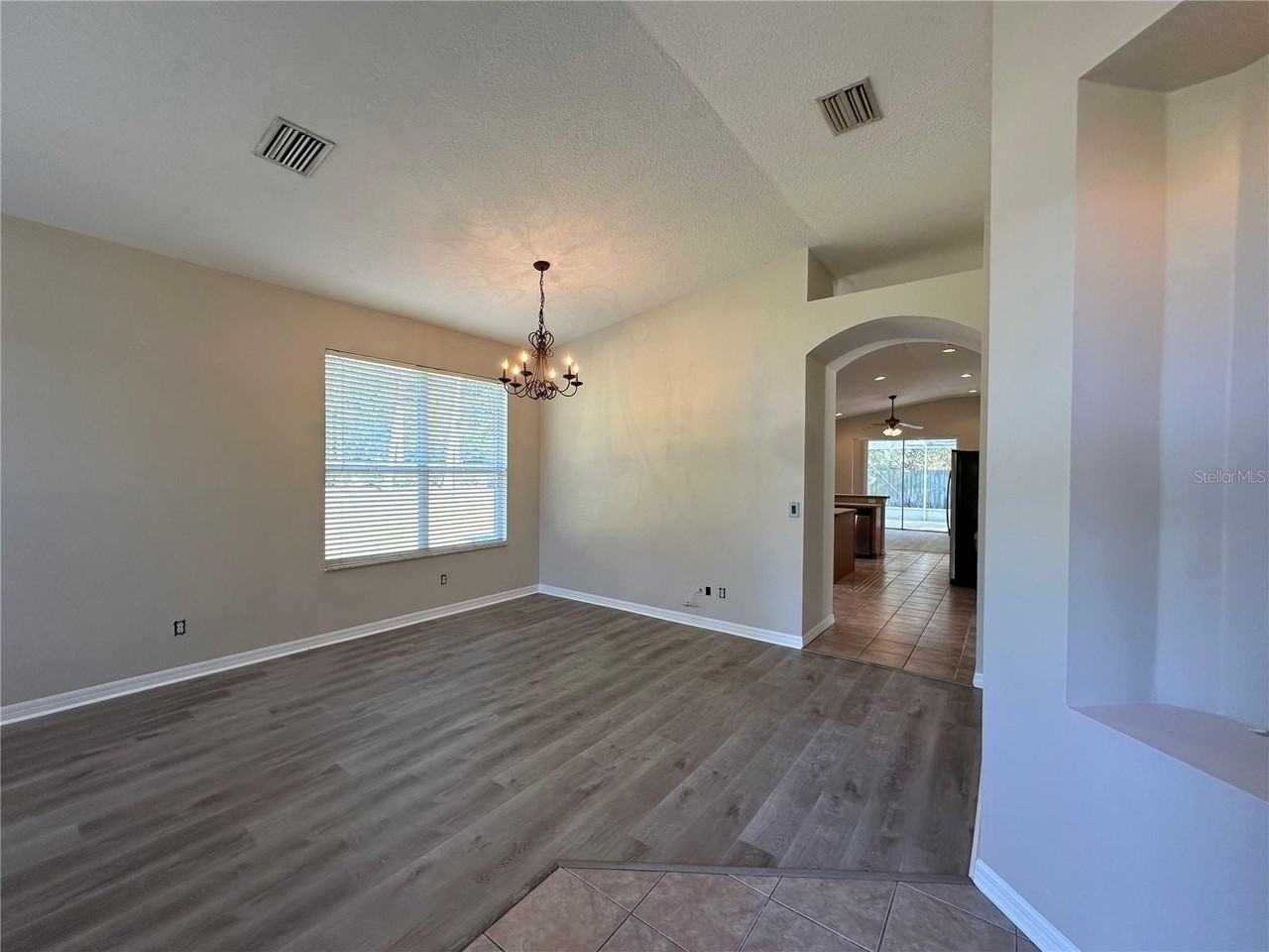 8037 Moccasin Trail Dr - Photo 3 of 34
