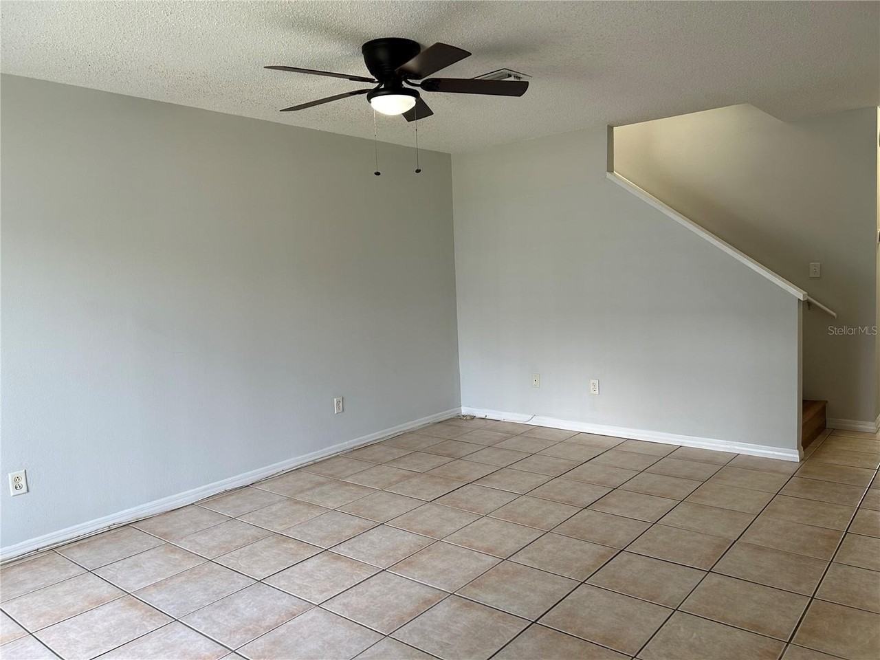 1727 Fluorshire Dr - Photo 6 of 40