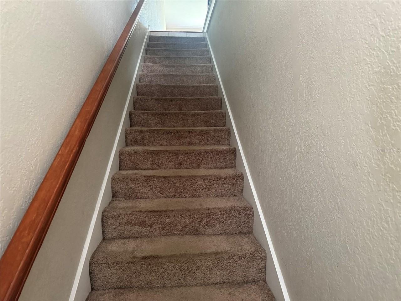 1055 Normandy Trace Rd - Photo 2 of 17