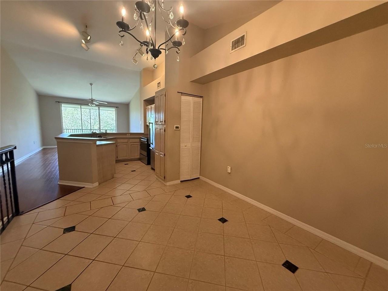 1055 Normandy Trace Rd - Photo 3 of 17