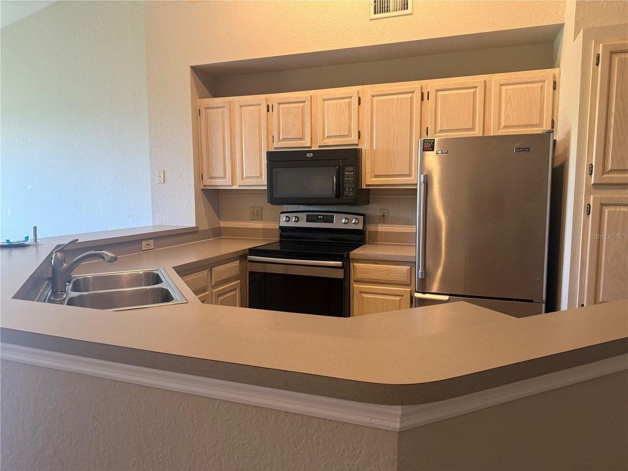 1055 Normandy Trace Rd - Photo 5 of 17