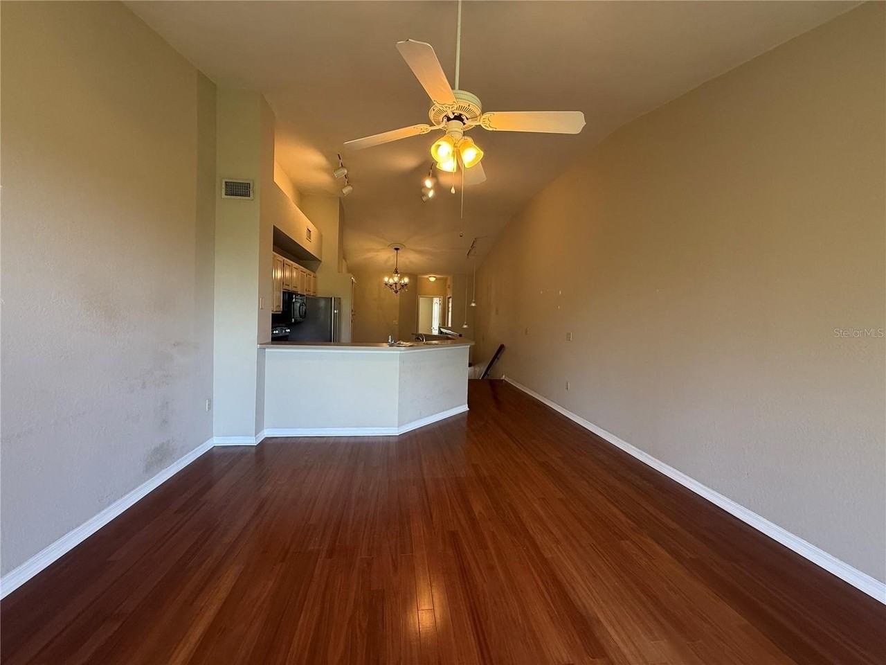 1055 Normandy Trace Rd - Photo 6 of 17