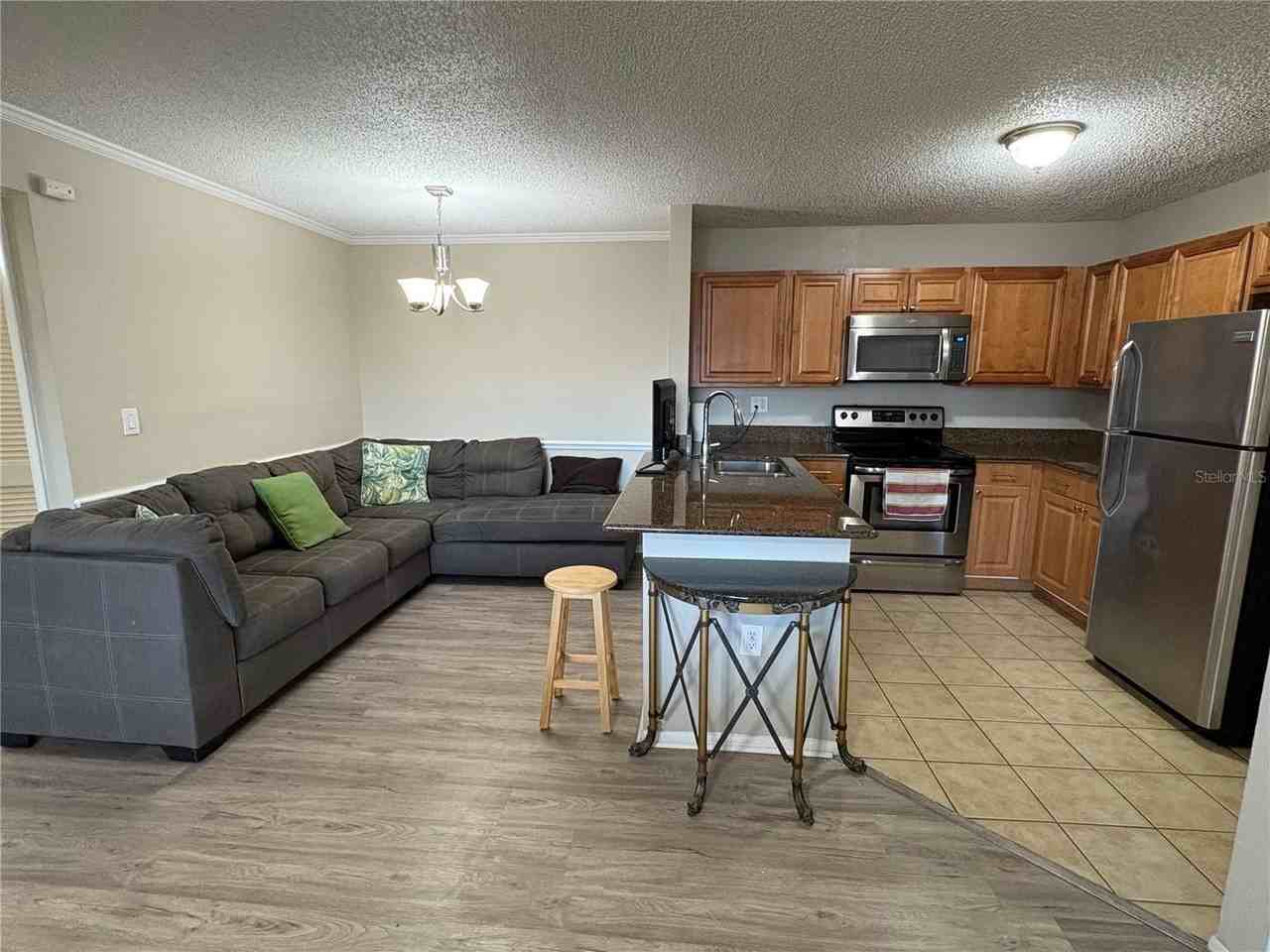 5582 Baywater Dr - Photo 3 of 22