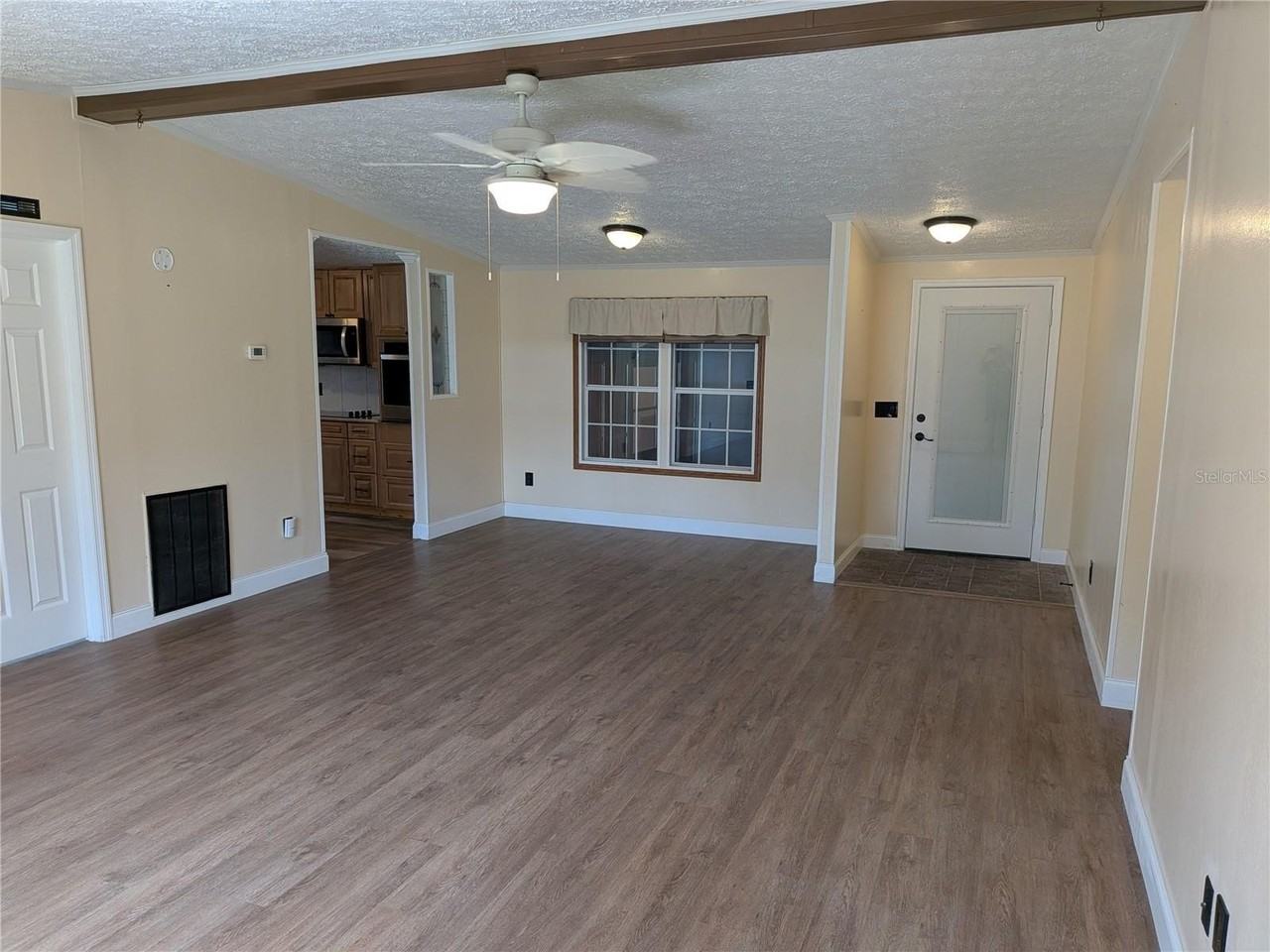9289 Scepter Ave - Photo 7 of 24