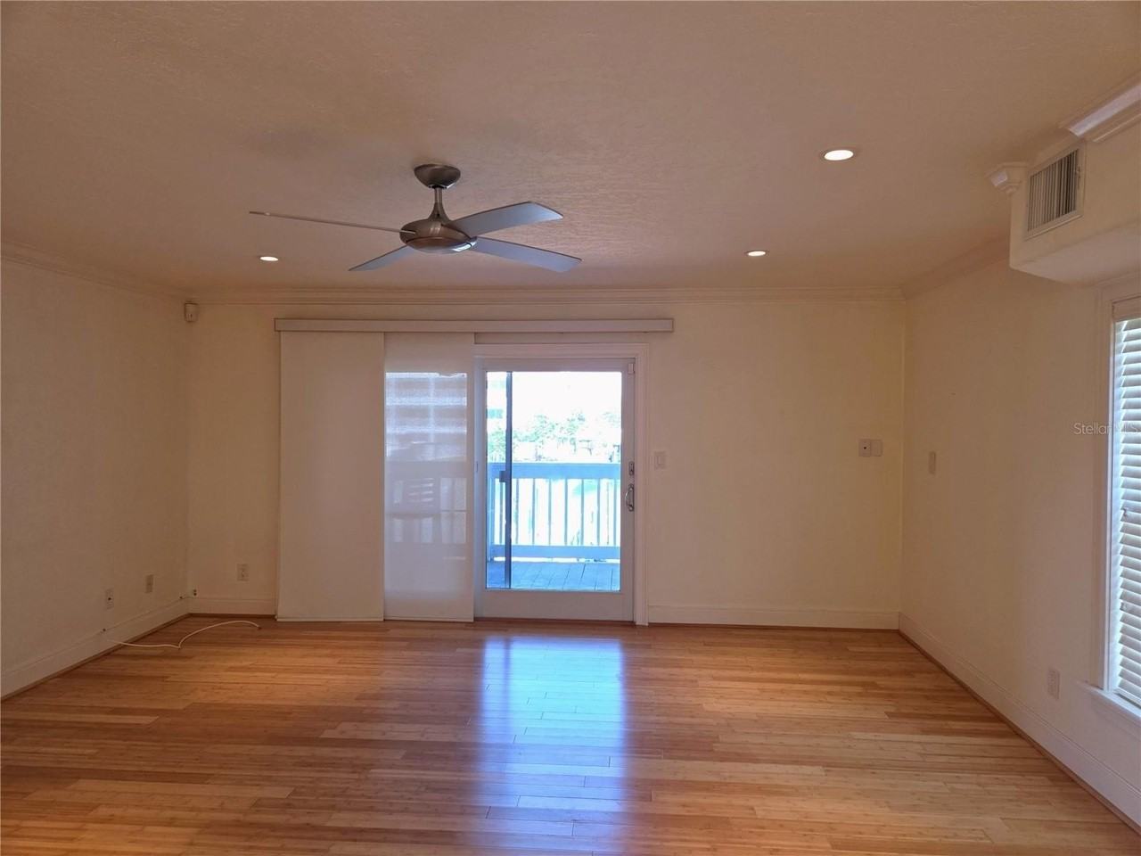 11820 Capri Cir S - Photo 4 of 50