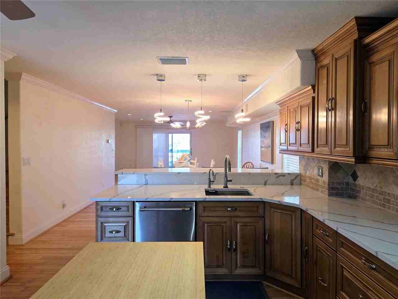 11820 Capri Cir S - Photo 7 of 50