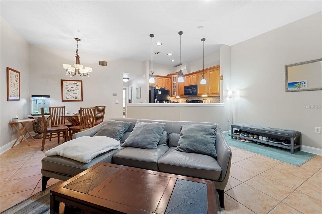 701 Mirror Lake Dr N #120 - Photo 5 of 24