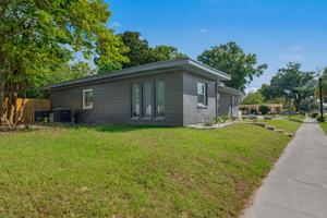 featured image of 1701 Rogero Rd #1709