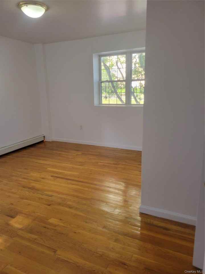 2407 Barker Ave - Photo 6 of 11
