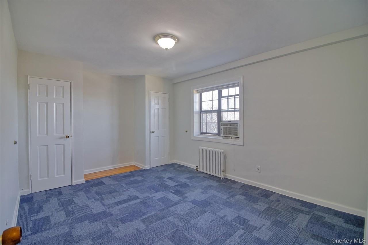 7835 147th St #2E - Photo 4 of 18