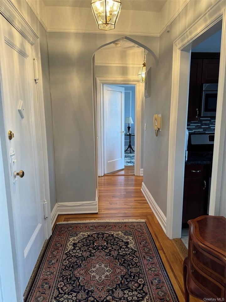 12 Hamilton Pl #D14 - Photo 2 of 12