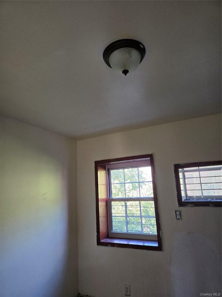 1153 Commonwealth Ave #2 - Photo 4 of 8