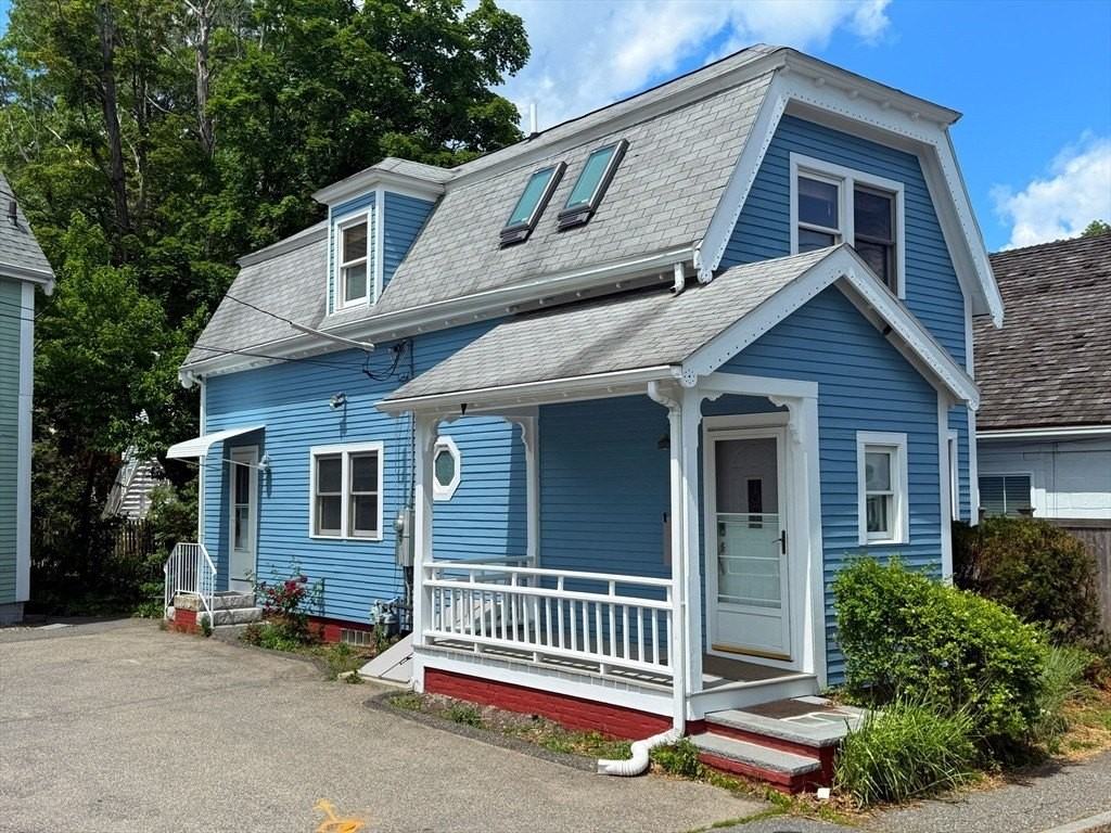 90 Belknap St