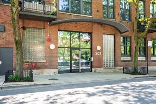 203 S Sangamon St #303 - Photo 1 of 1