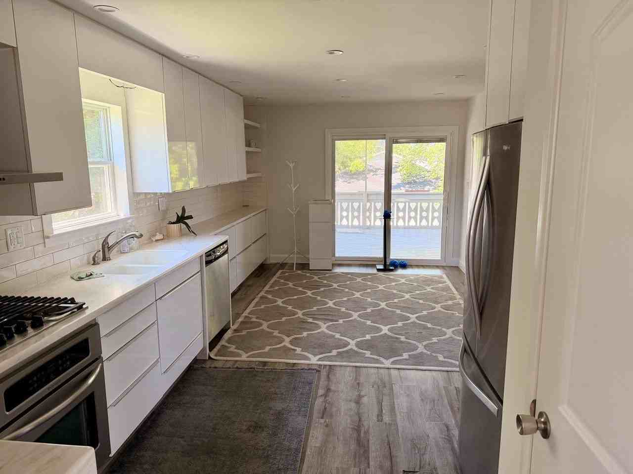 700 Mccarthy St - Photo 6 of 17
