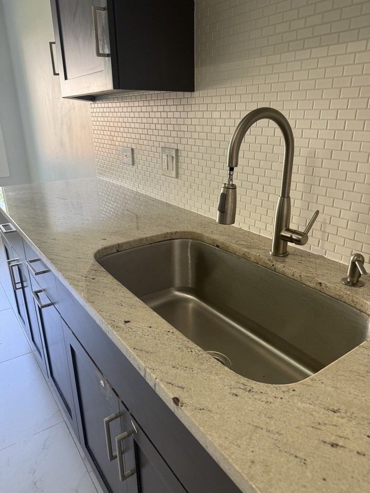 629 Dana Ct #B - Photo 6 of 12