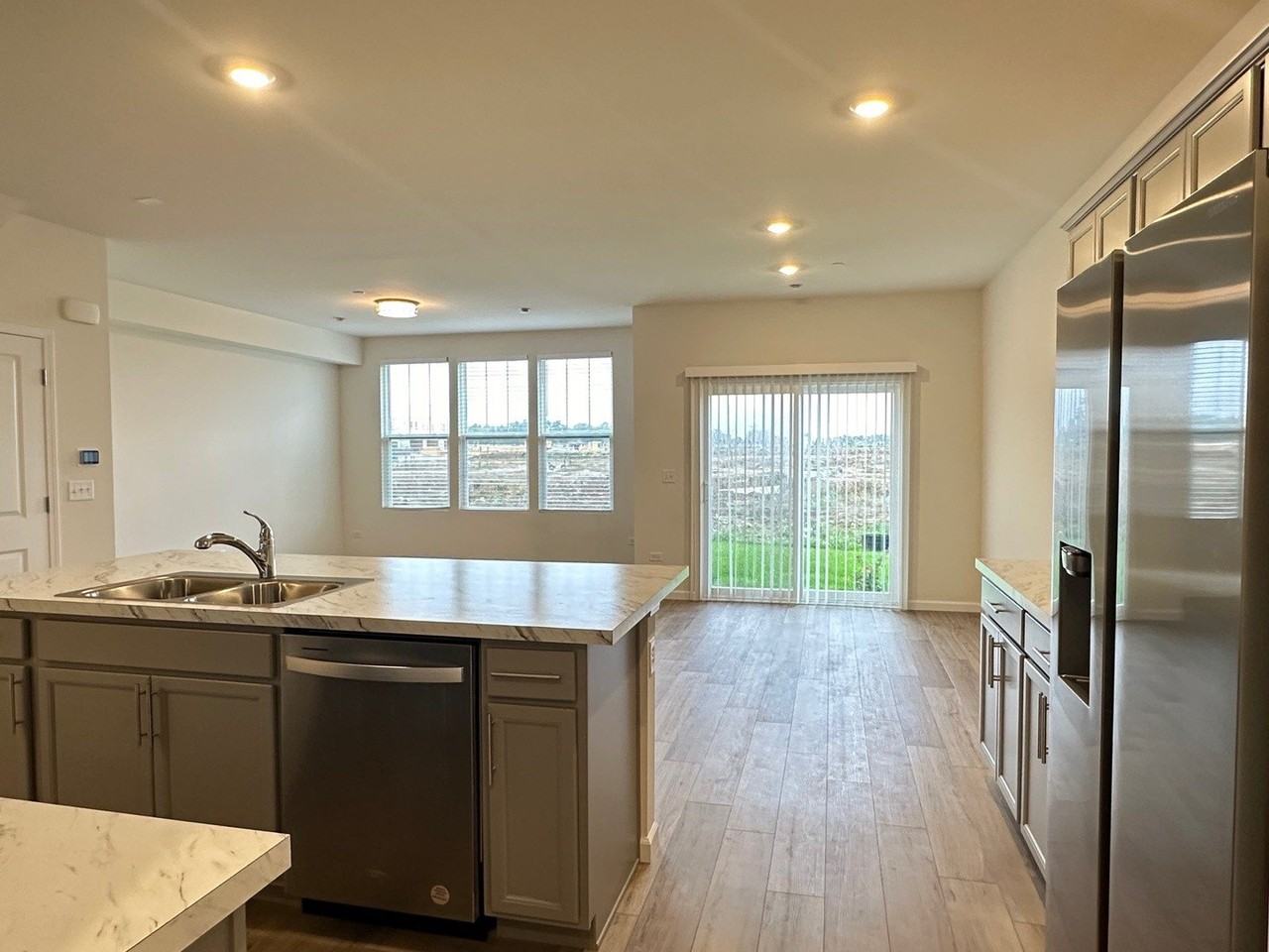2204 Horseshoe Cir - Photo 4 of 19
