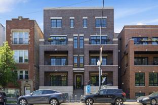 2341 W Roscoe St #2W - Photo 1 of 1