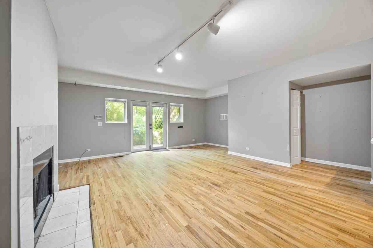 730 W Schubert Ave #G - Photo 4 of 14