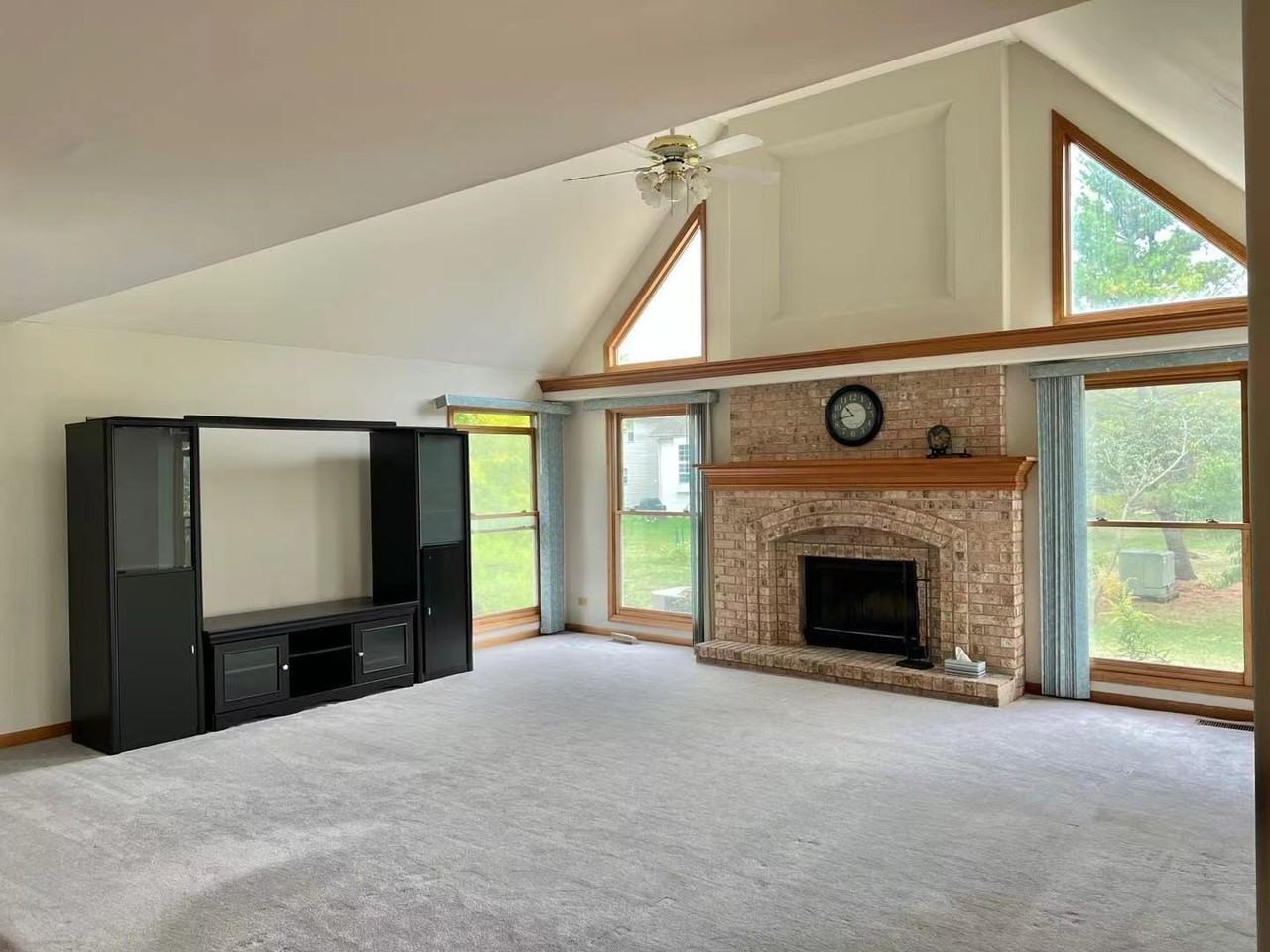 780 Sigmund Rd - Photo 5 of 20