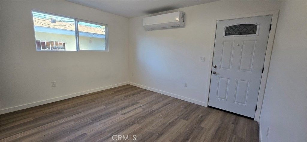 1428 E 54th St #2 - Photo 7 of 19