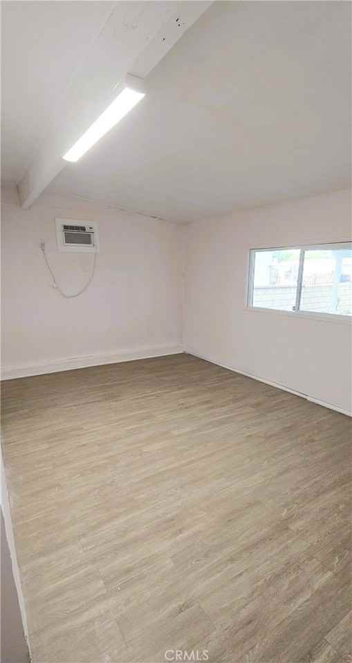 1043 Stichman Ave - Photo 4 of 5