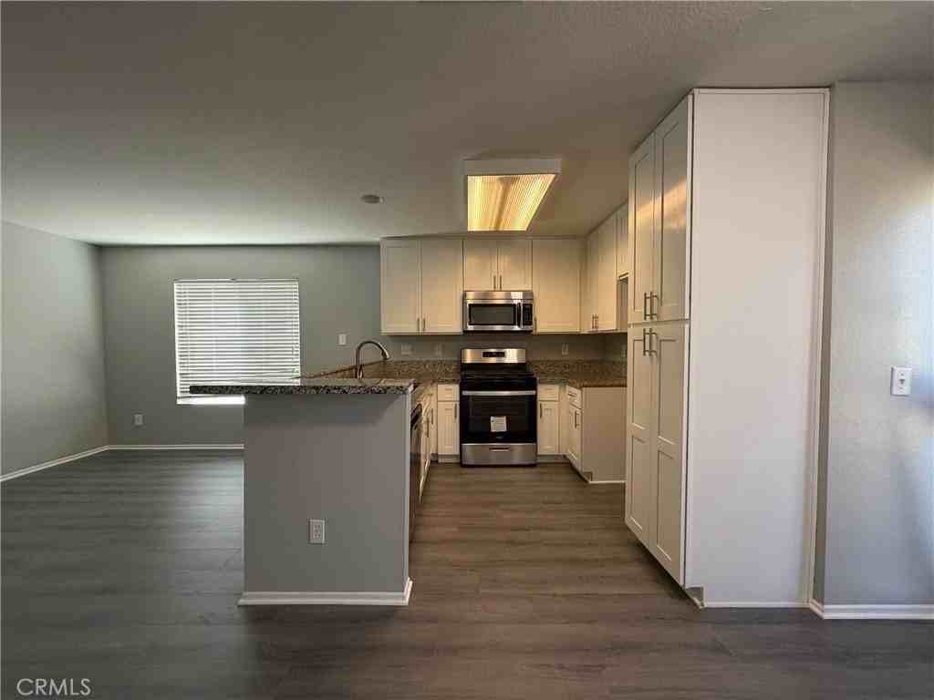 14610 Green River Rd - Photo 5 of 27