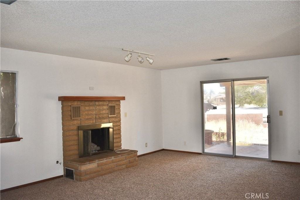 13925 Burning Tree Dr - Photo 2 of 24