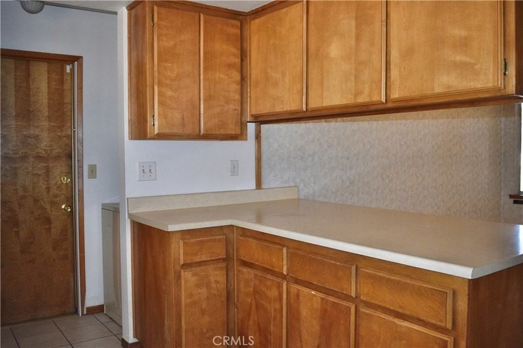 13925 Burning Tree Dr - Photo 4 of 24