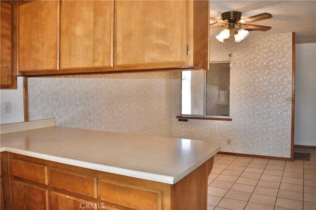 13925 Burning Tree Dr - Photo 5 of 24