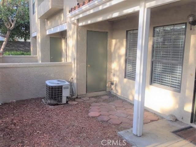 8167 Vineyard Ave - Photo 4 of 22