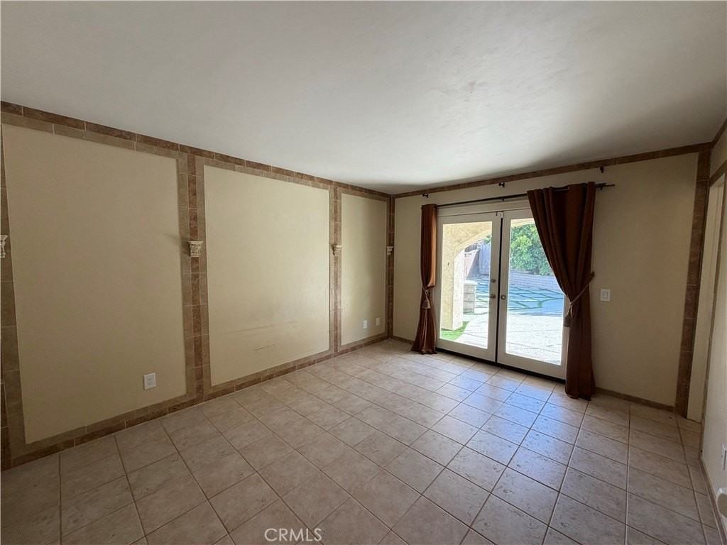 11296 Heathcliff Dr - Photo 6 of 23