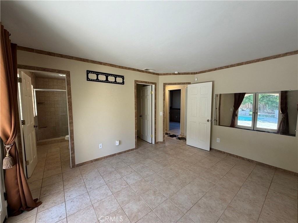 11296 Heathcliff Dr - Photo 7 of 23