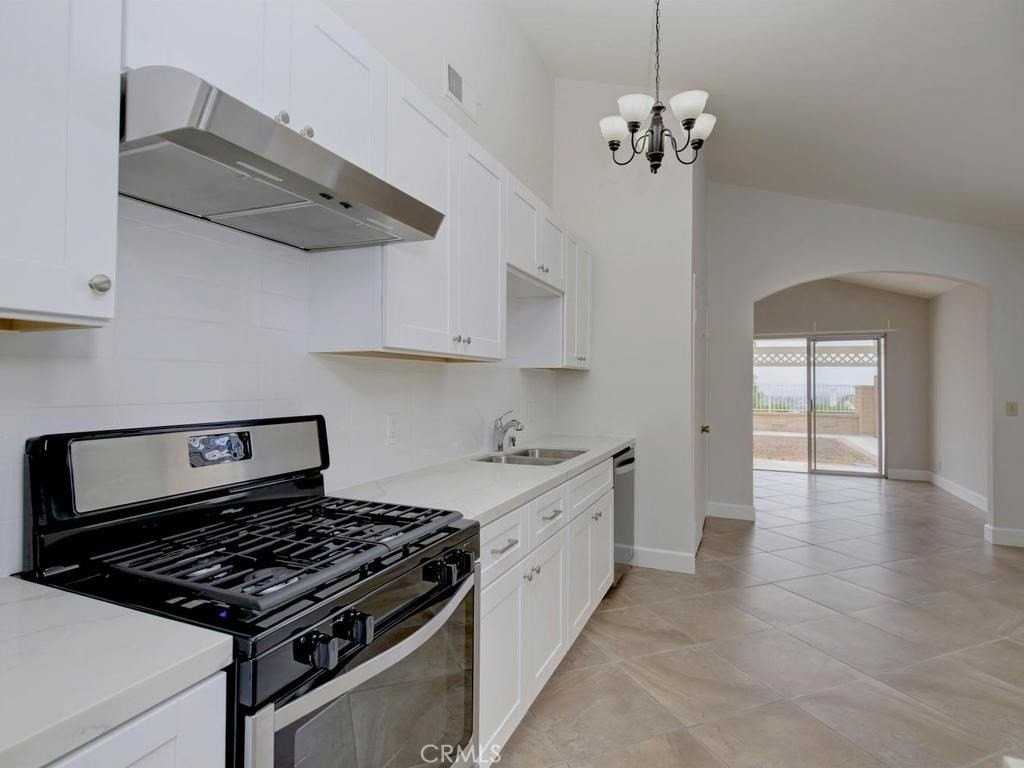 24561 Sadaba - Photo 6 of 20
