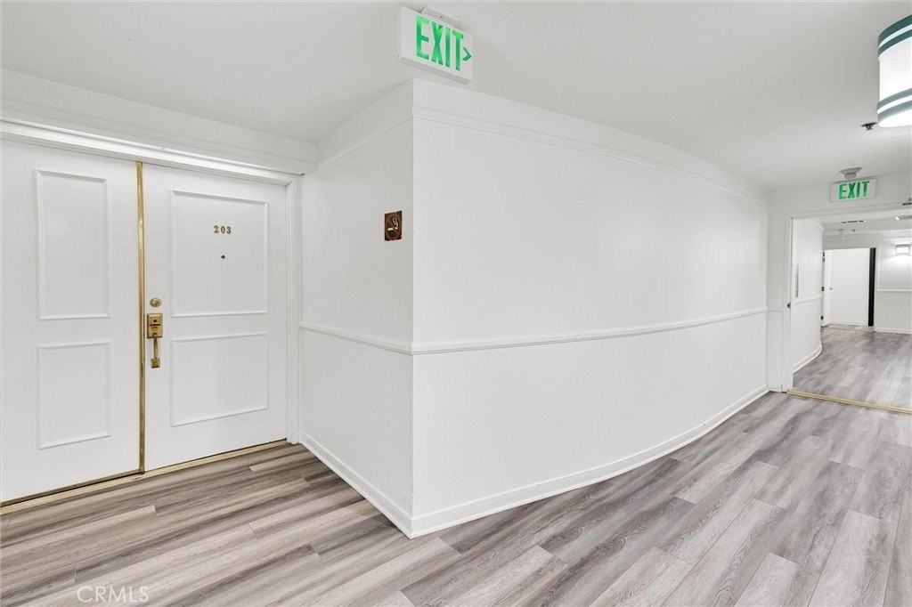 1401 S Bentley Ave #203 - Photo 3 of 23