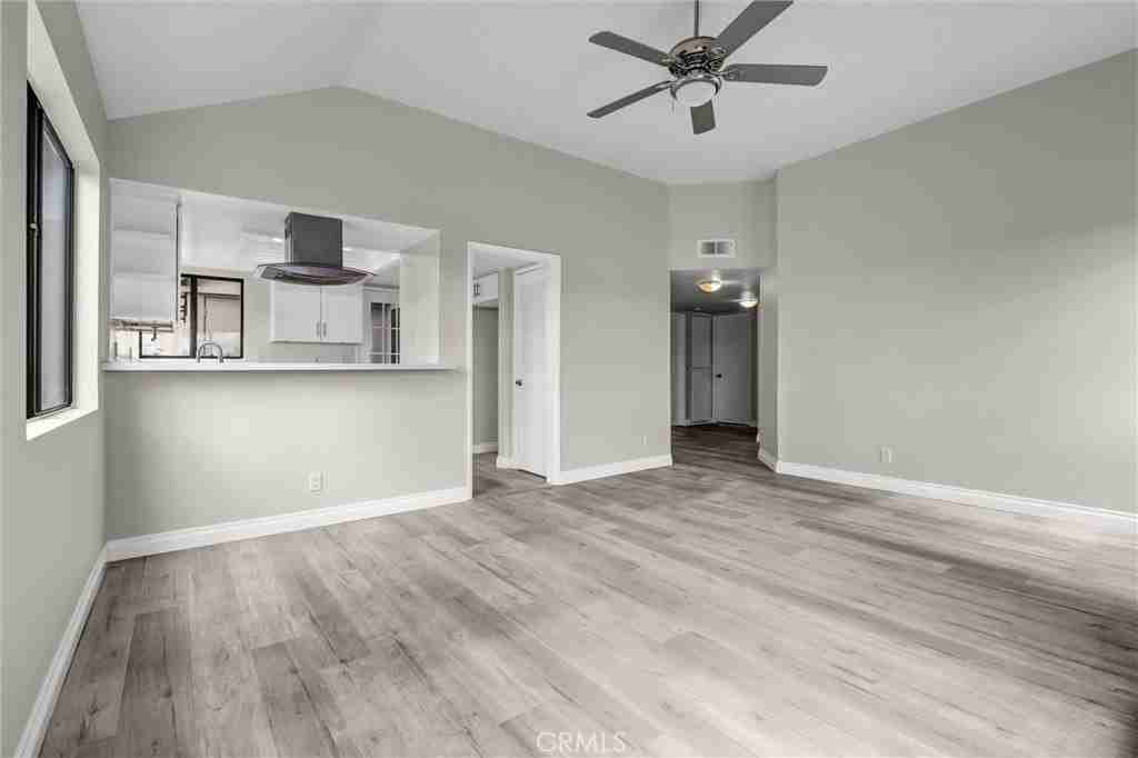 28101 Montecito - Photo 7 of 30