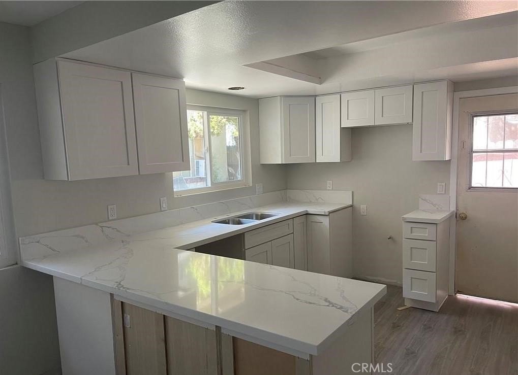 760 N Adele St #4 - Photo 5 of 5