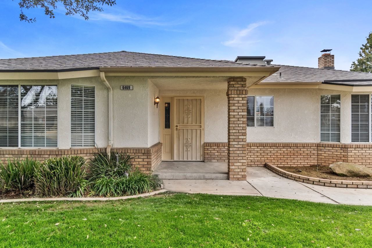 6469 N San Pedro Ave #1 - Photo 4 of 30