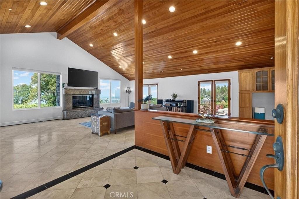 58 Eastfield Dr - Photo 4 of 42
