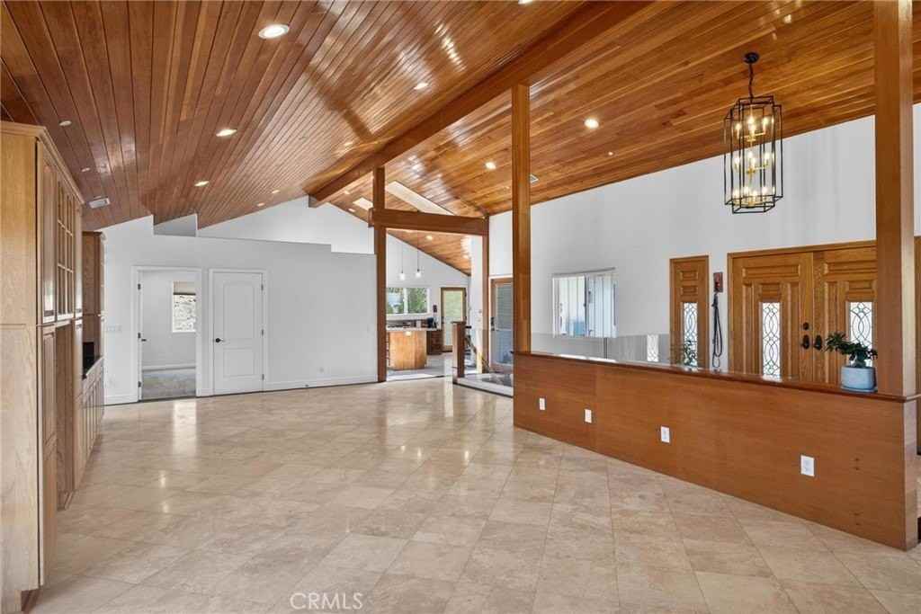 58 Eastfield Dr - Photo 7 of 42