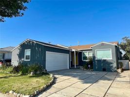 featured image of 5427 W 135th St
