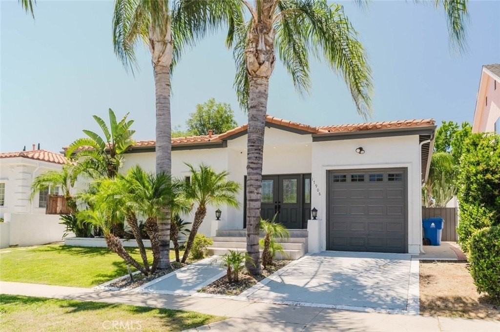 17908 Califa St - Photo 3 of 50