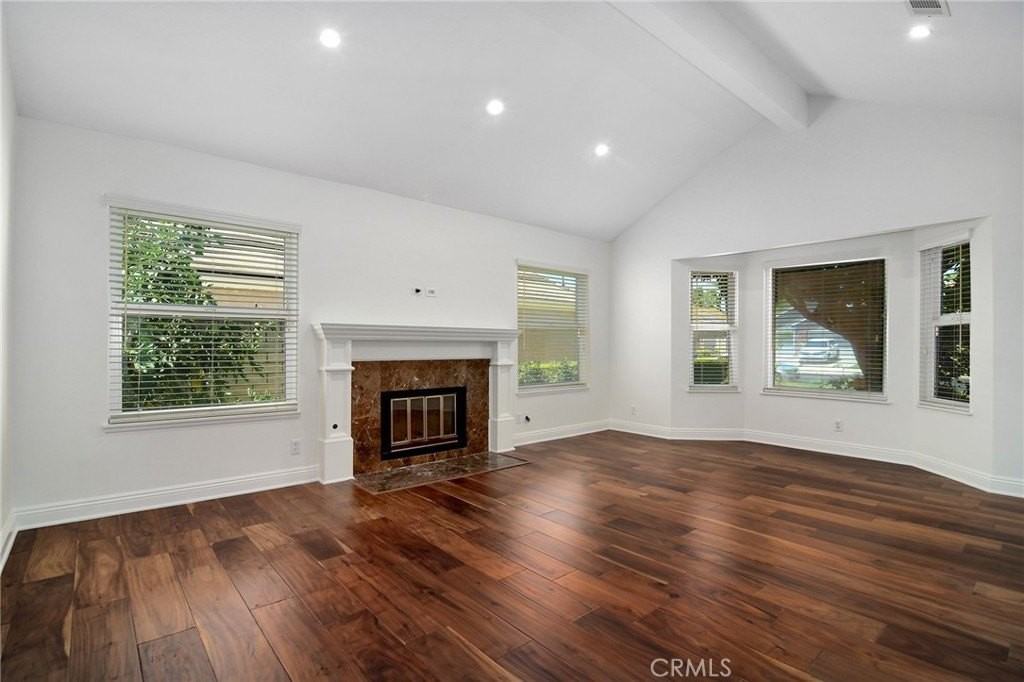 9618 Kentland Ave - Photo 5 of 33